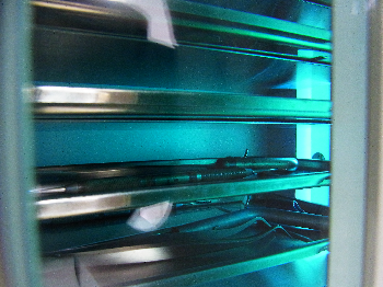 紫外線滅菌棚